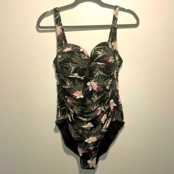 Niptuck- Floral One Piece Tummy Control Multi-Fit Cup Ruched Swimsuit- Size 10 - Picture 1 of 7
